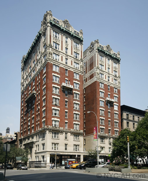 Manhattan Tower Condominium